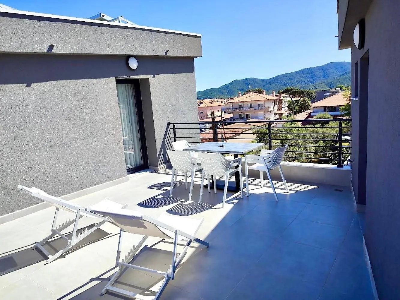 Aparthotel Four Shades Luxury Suites Sarti Řecko