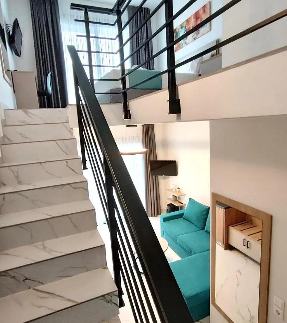 Four Shades Luxury Suites Sarti 0*,  Grecia