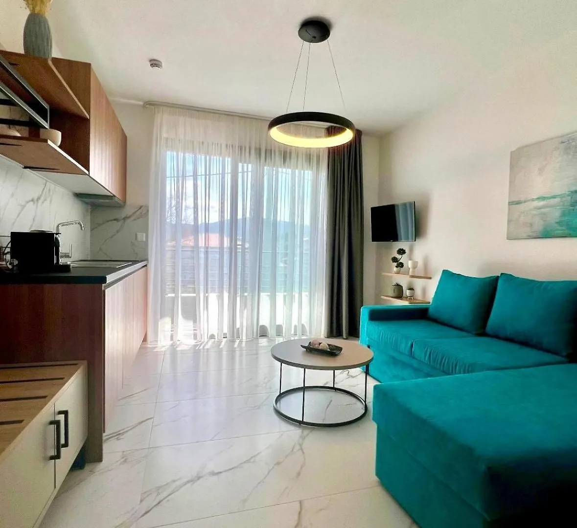 Four Shades Luxury Suites Sarti 0*,