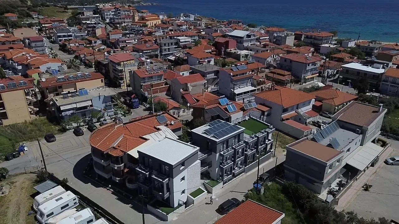 Four Shades Luxury Suites Sarti Aparthotel