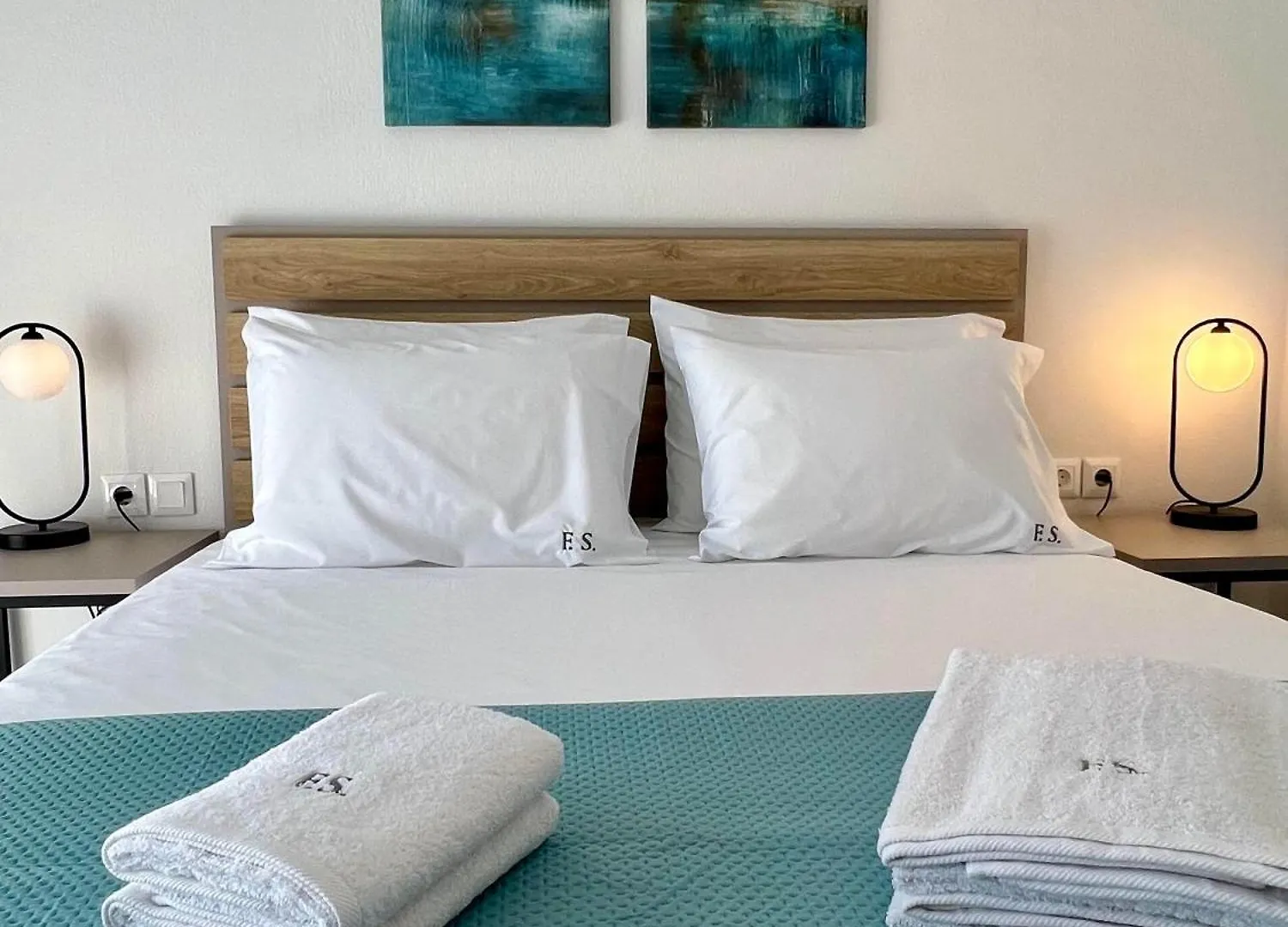 Four Shades Luxury Suites Sarti